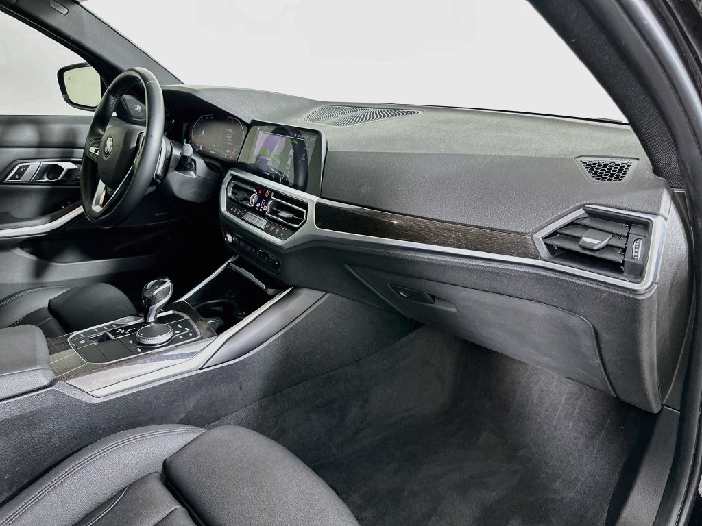 Used 2019 BMW 330i Sedan w/ Premium Package RWD image 30
