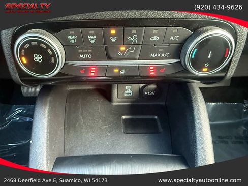 Used 2022 Ford Escape SE w/ Cold Weather Package image 28