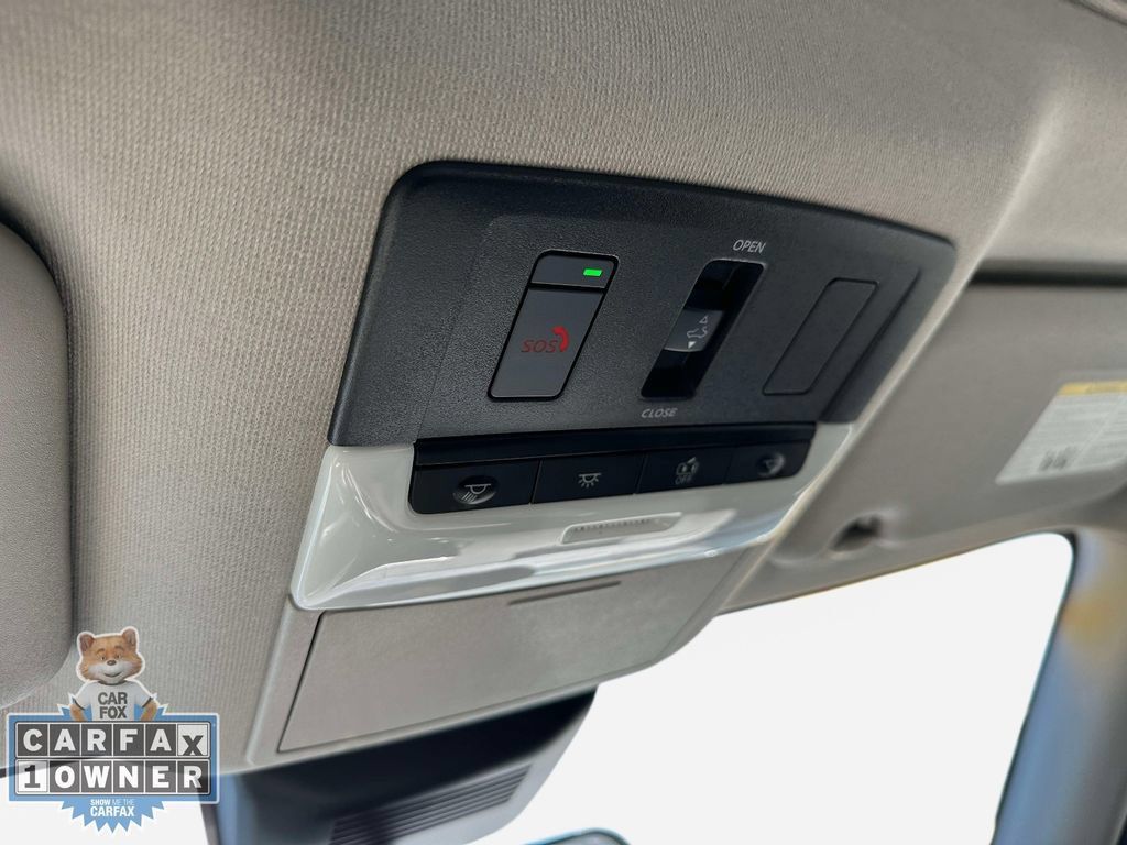 Used 2024 Nissan Sentra SR w/ SR Premium Package FWD image 35