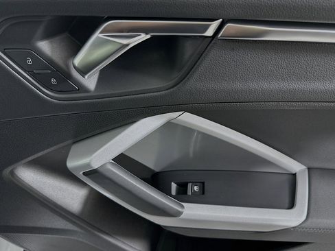 Used 2023 Audi Q3 2.0T Premium w/ Convenience Package image 22