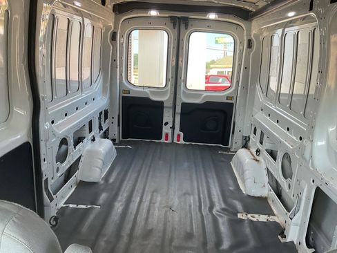 Used 2016 Ford Transit 250 148 Medium Roof image 23