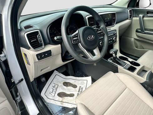 Certified 2020 Kia Sportage LX w/ LX Popular Package image 9