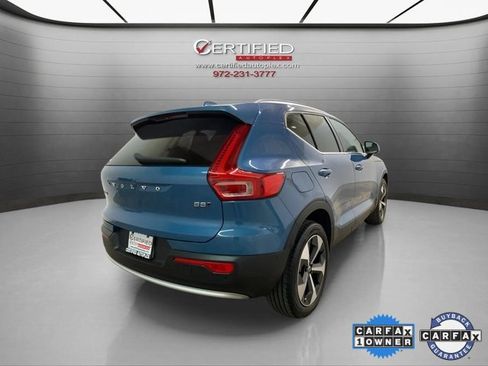 Used 2025 Volvo XC40 B5 Plus image 6