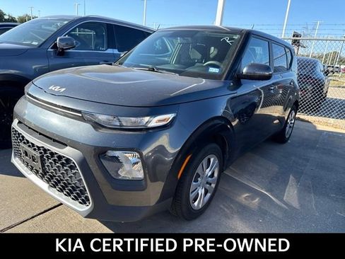 Certified 2022 Kia Soul LX FWD image 3