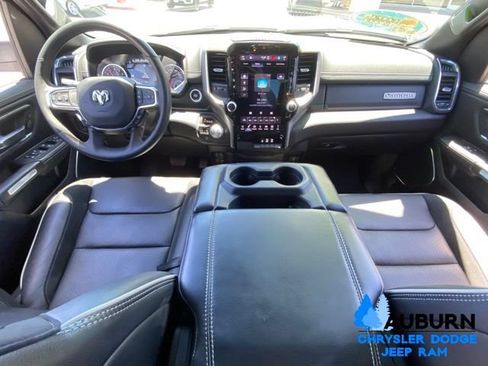 Used 2025 RAM 1500 Laramie AWD/4WD image 26