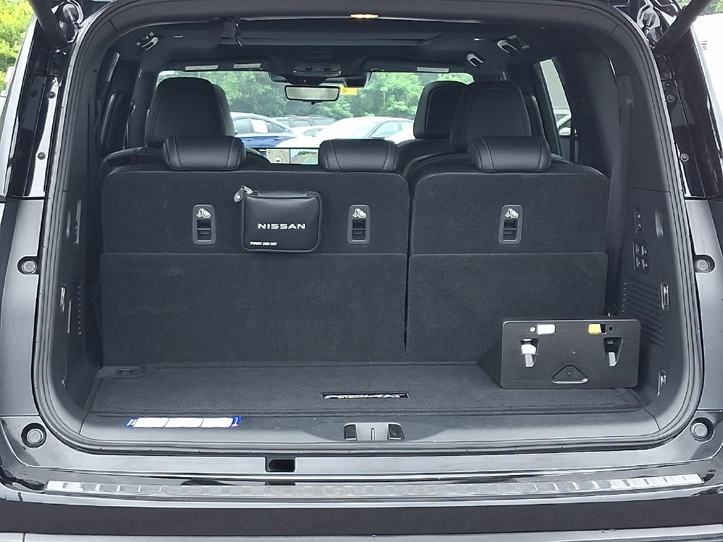Certified 2026 Nissan Armada PRO-4X AWD/4WD image 32