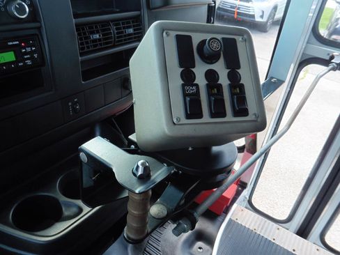 Used 2008 Chevrolet Express 3500 w/ School Bus Package RWD image 18