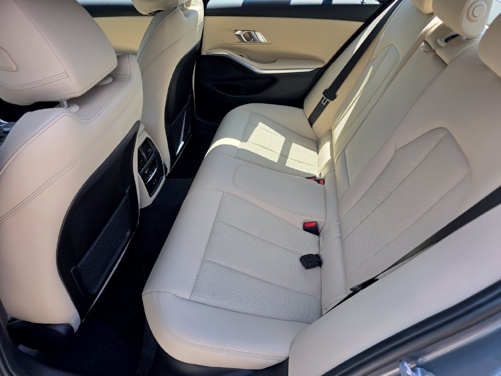 Certified 2023 BMW 330i xDrive Sedan AWD/4WD image 13