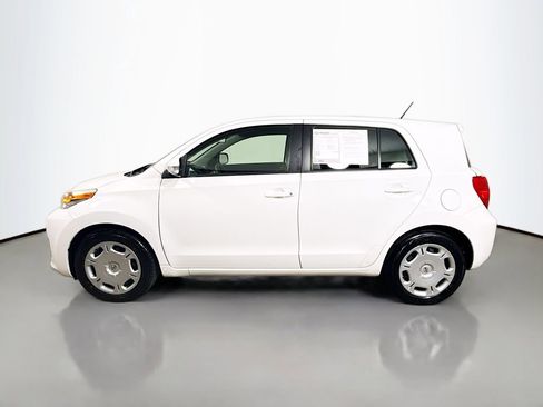 Used 2010 Scion xD image 4