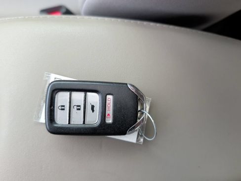 Used 2017 Honda HR-V EX image 23
