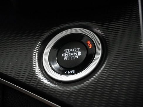 Certified 2024 Jeep Grand Cherokee Laredo image 22