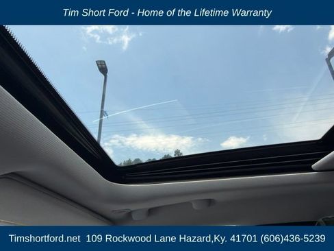 Used 2019 Jeep Cherokee Latitude Plus w/ Comfort/Convenience Group AWD/4WD image 15