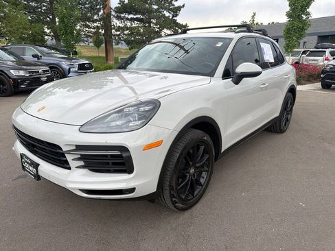Used 2020 Porsche Cayenne AWD/4WD image 3