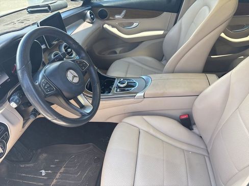 Used 2018 Mercedes-Benz GLC 300 image 2