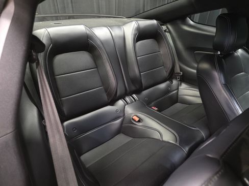 Used 2019 Ford Mustang GT Premium w/ Equipment Group 401A RWD image 32