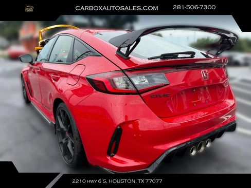 Used 2025 Honda Civic Type R image 3