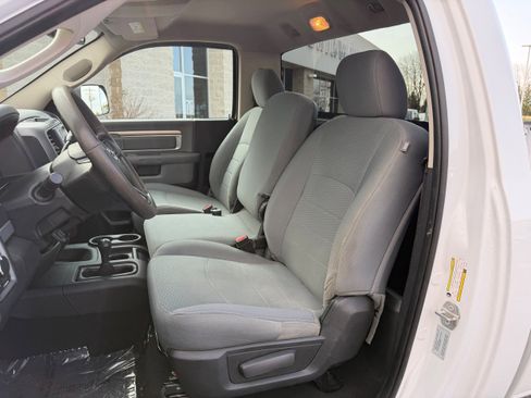 Used 2017 RAM 3500 Tradesman w/ Chrome Appearance Group AWD/4WD image 11