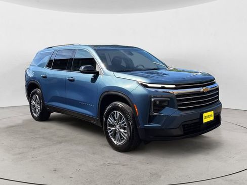 Certified 2026 Chevrolet Traverse LT AWD/4WD image 7