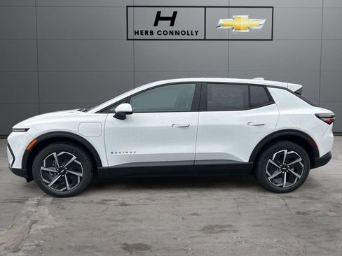 New 2026 Chevrolet Equinox EV LT image 4