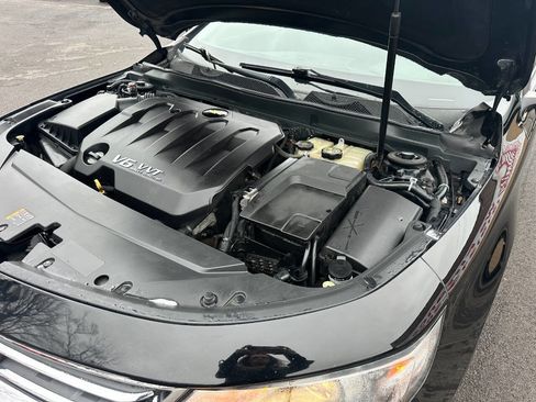 Used 2015 Chevrolet Impala LT image 24