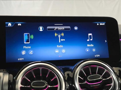 Certified 2026 Mercedes-Benz GLB 250 4MATIC image 30