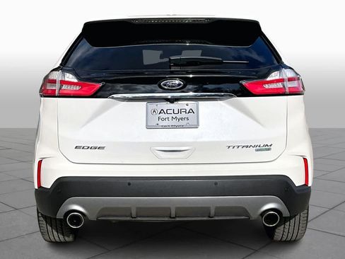 Used 2020 Ford Edge Titanium FWD image 5
