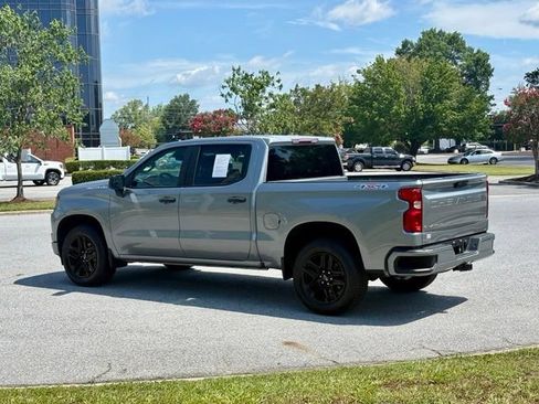 Used 2023 Chevrolet Silverado 1500 Custom AWD/4WD image 4