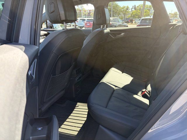 Used 2024 Audi Q4 e-tron Premium Plus w/ Premium Plus AWD/4WD image 4
