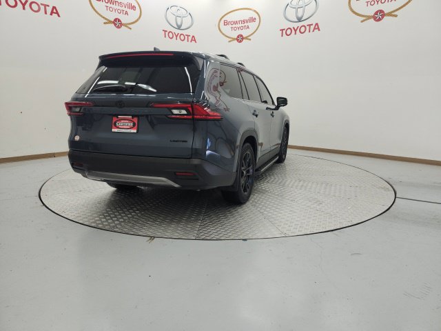 Used 2025 Toyota Grand Highlander FWD image 8