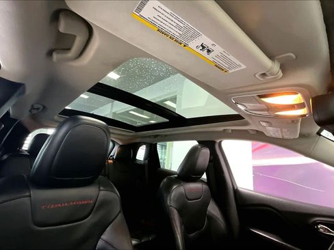 Used 2014 Jeep Cherokee Trailhawk w/ Comfort/Convenience Group image 28