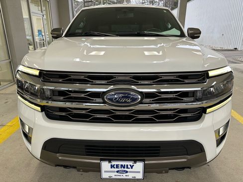 Used 2022 Ford Expedition Max King Ranch image 10