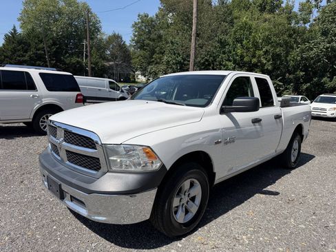 Used 2017 RAM 1500 Tradesman w/ Popular Equipment Group AWD/4WD image 3