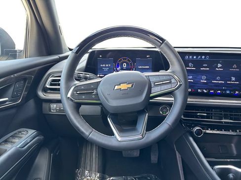 Used 2026 Chevrolet Traverse High Country AWD/4WD image 13
