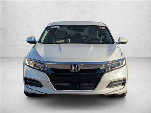 Used 2019 Honda Accord LX image 2