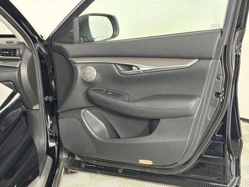 Used 2023 INFINITI QX50 Luxe image 31