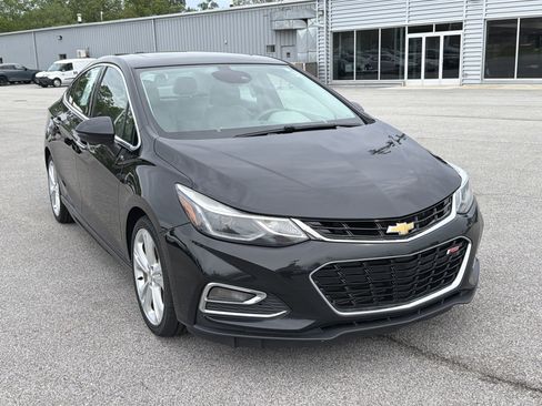 Used 2016 Chevrolet Cruze Premier FWD image 1