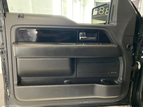 Used 2013 Ford F150 Limited image 23