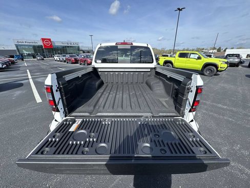 New 2026 Nissan Frontier SV w/ SV Convenience Package AWD/4WD image 22