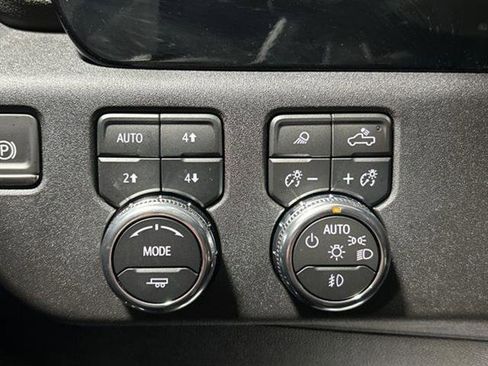 New 2026 GMC Sierra 1500 SLT w/ SLT Premium Plus Package image 40