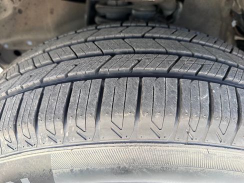 Used 2002 Toyota Sequoia SR5 RWD image 25