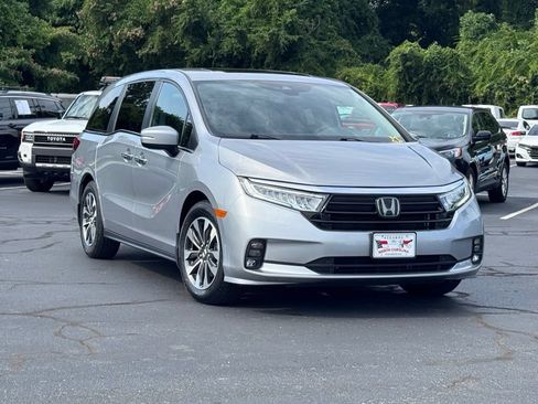 Used 2023 Honda Odyssey EX-L image 1