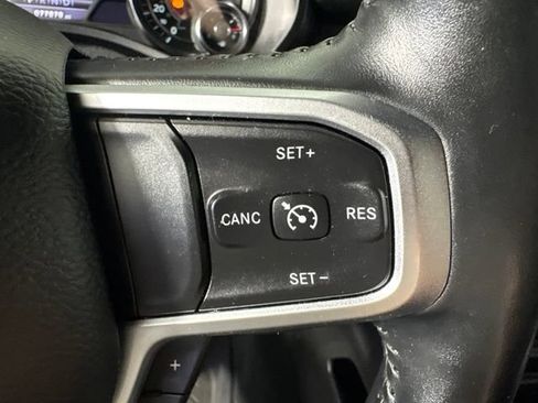 Used 2020 RAM 1500 Big Horn AWD/4WD image 29