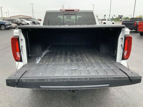 Used 2023 GMC Sierra 1500 AT4 w/ AT4 Premium Package AWD/4WD image 10