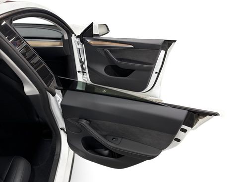 Certified 2023 Tesla Model Y AWD image 12
