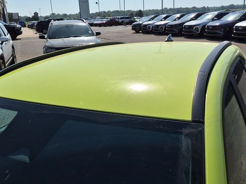 Used 2025 Hyundai Kona SEL FWD image 8