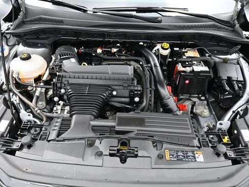 Certified 2023 Ford Escape Platinum image 37