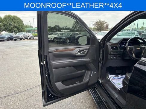 Used 2022 Chevrolet Suburban High Country AWD/4WD image 22