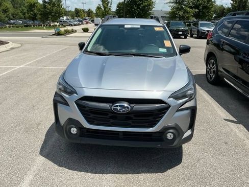 Certified 2023 Subaru Outback Premium AWD/4WD image 2