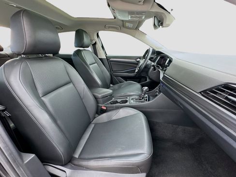 Used 2019 Volkswagen Jetta SEL image 18