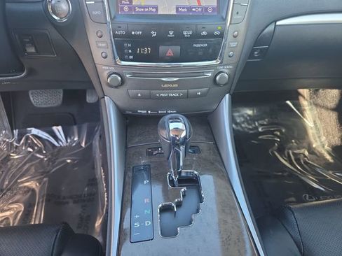 Used 2014 Lexus IS 250C image 11